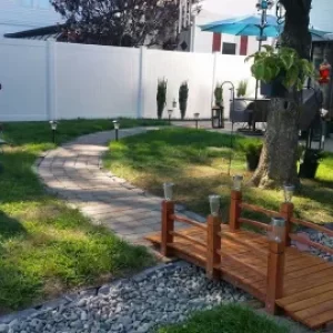 vinyl fence installation